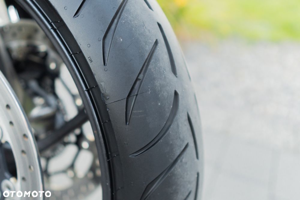 Triumph Street Triple - 12