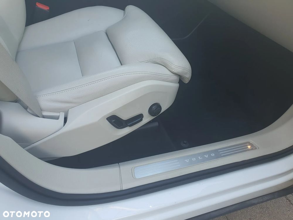 Volvo XC 60 T6 AWD Geartronic Inscription - 7