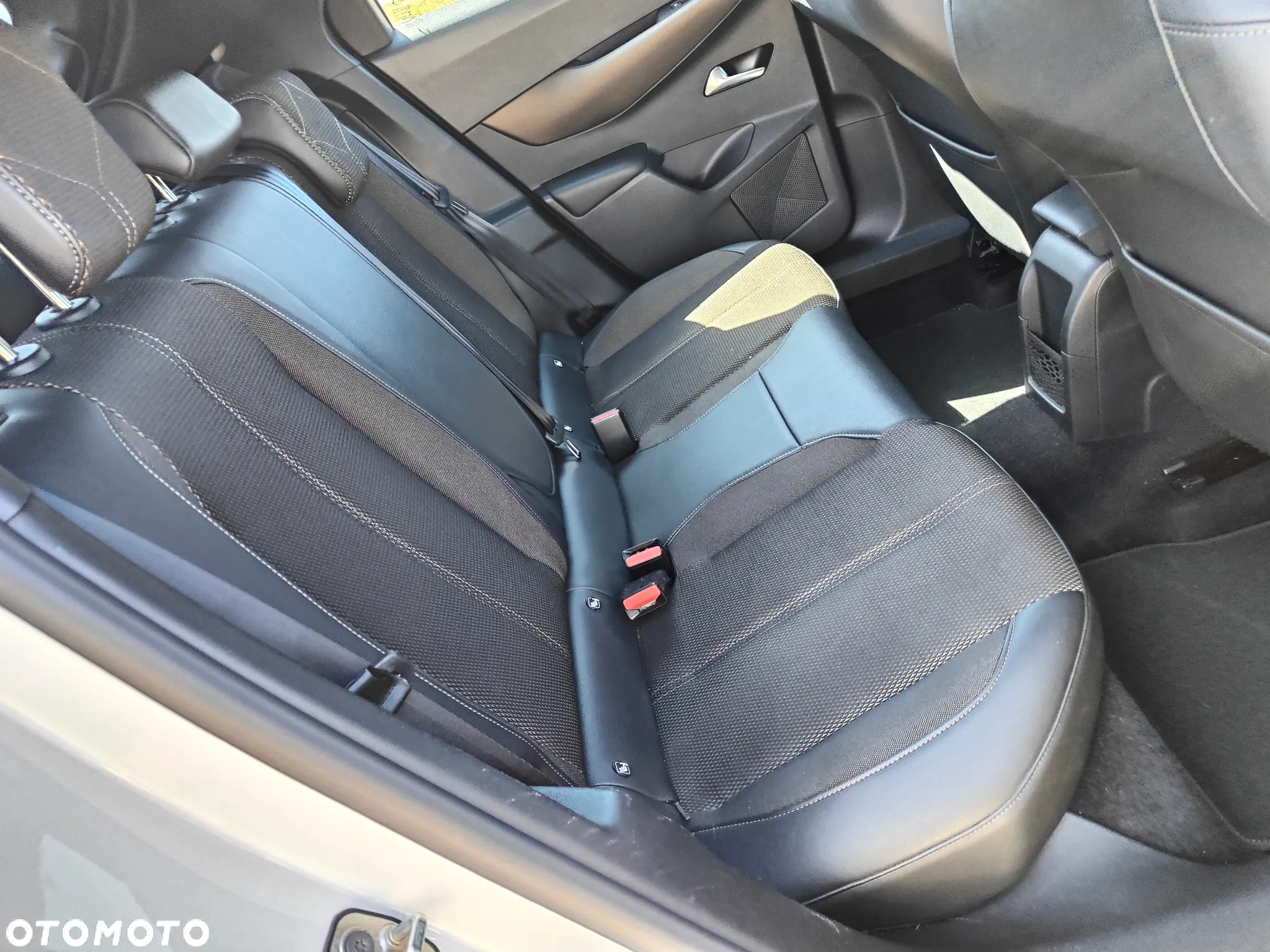 DS Automobiles DS 3 Crossback 1.2 PureTech So Chic - 20
