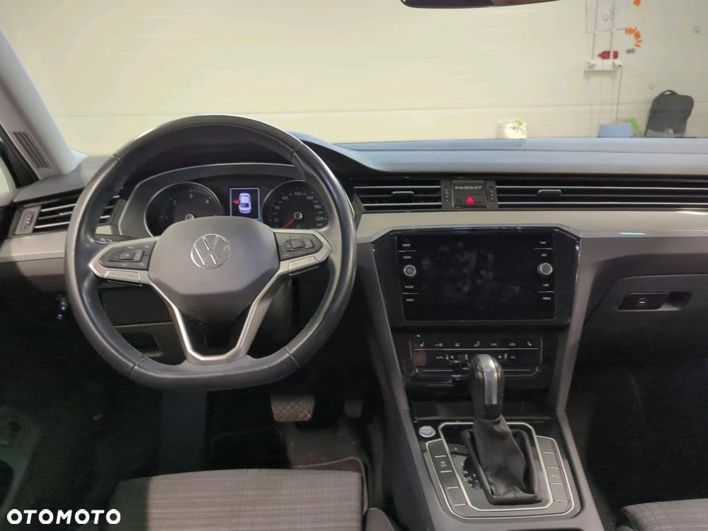 Volkswagen Passat 2.0 TDI Business DSG - 7