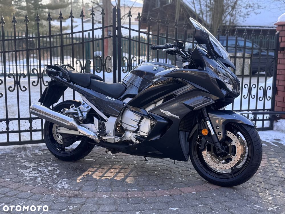 Yamaha FJR - 2