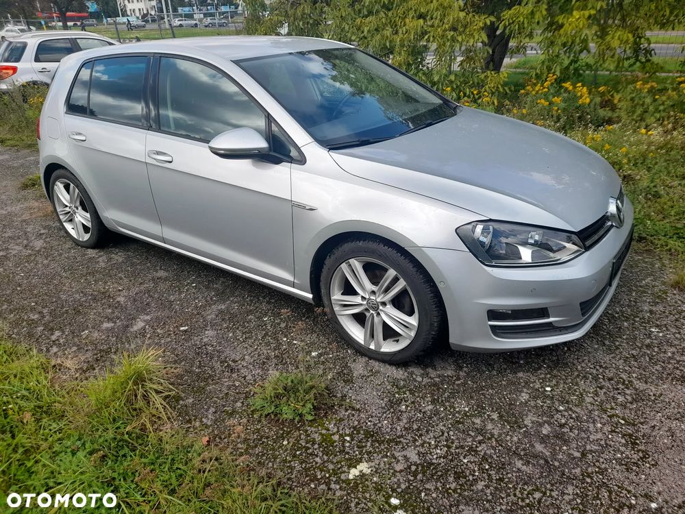 Volkswagen Golf - 10