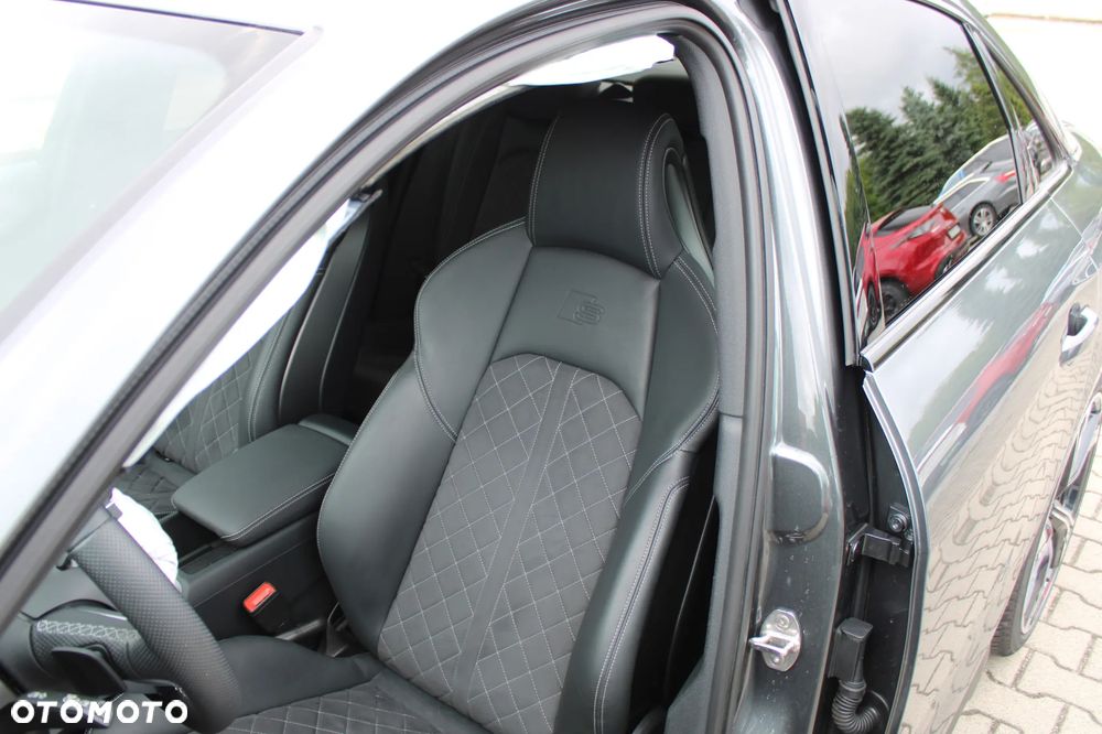 Audi A4 Limousine 40 TFSI mHEV Quattro S Line S tronic - 20