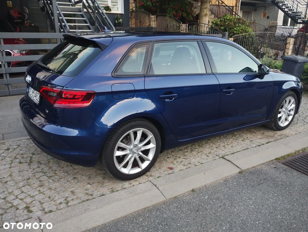 Audi A3 Sportback 1.6 TDI (clean diesel) Ambiente - 10