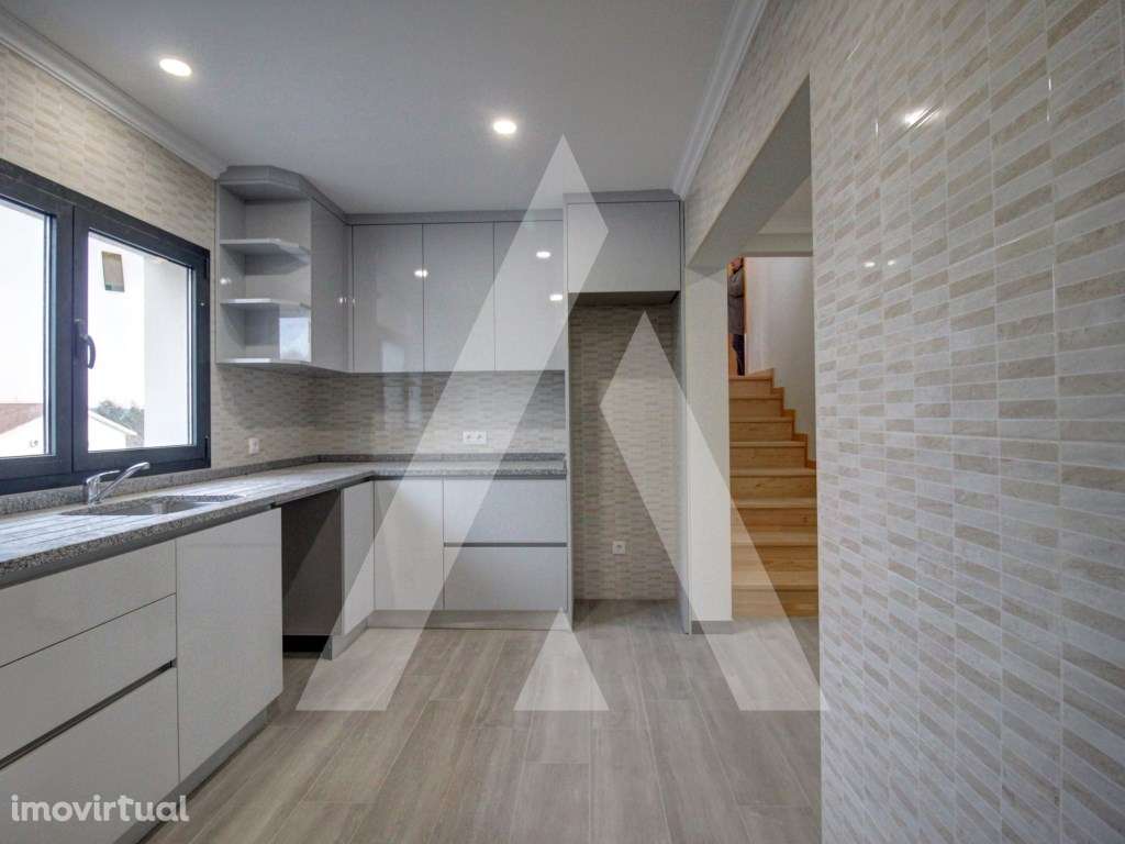 Moradia T2 na Amoreira do Repolão - Grande imagem: 3/40