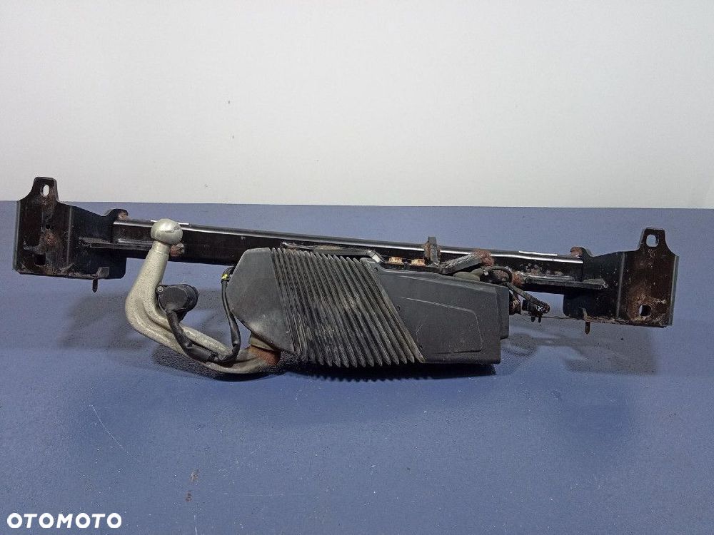 BMW 5 F10 F11 HAK DO PRZYCZEPY ELEKTRYCZNY 6795717 - 1