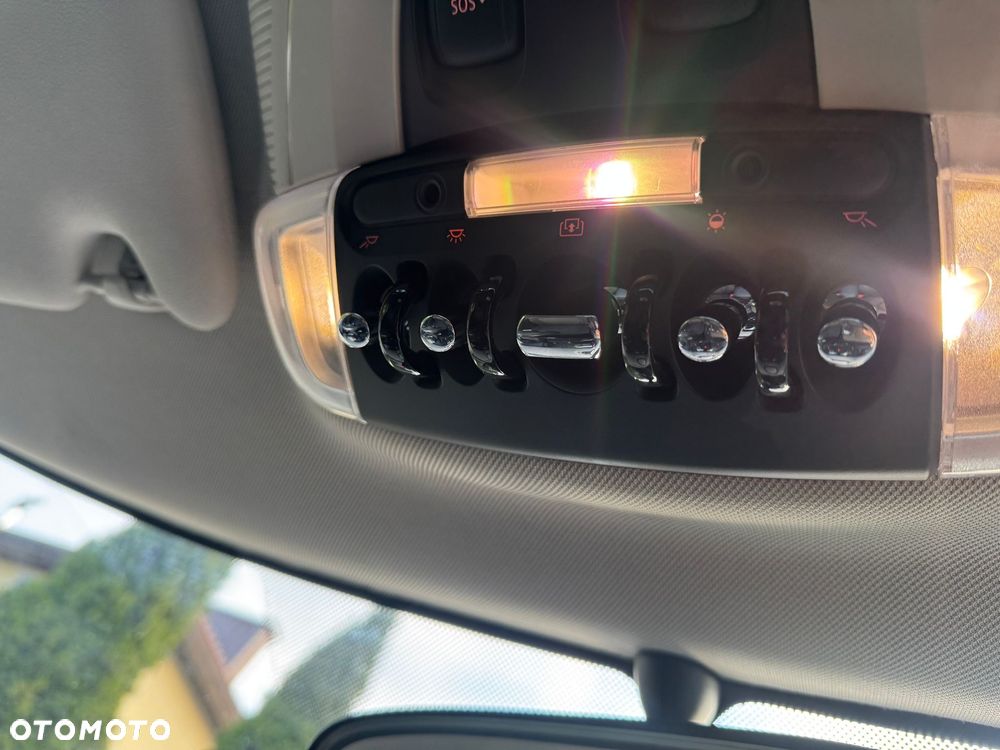 MINI Cooper Classic Trim - 25