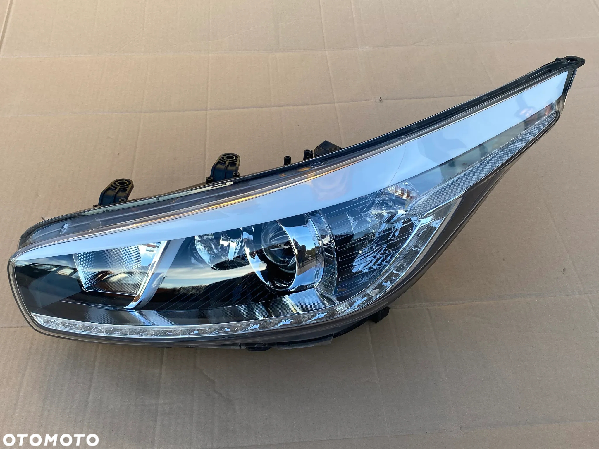 Kia Ceed II 2012- Lampa lewa przód soczewka zwykła Led europa - 12