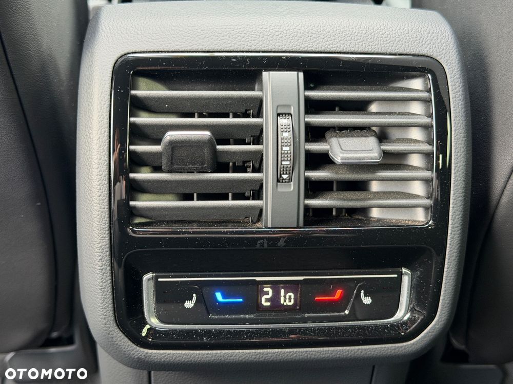 Volkswagen Arteon 2.0 TDI R-Line DSG - 24