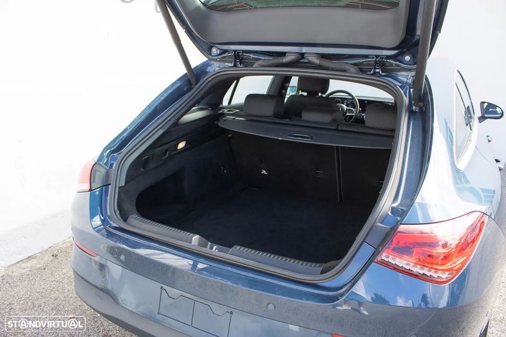 Mercedes-Benz CLA 180 d 8G-DCT Edition Progressive Line — fotografia 10