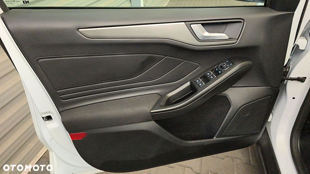 Ford Focus 1.5 EcoBlue Titanium X - 17