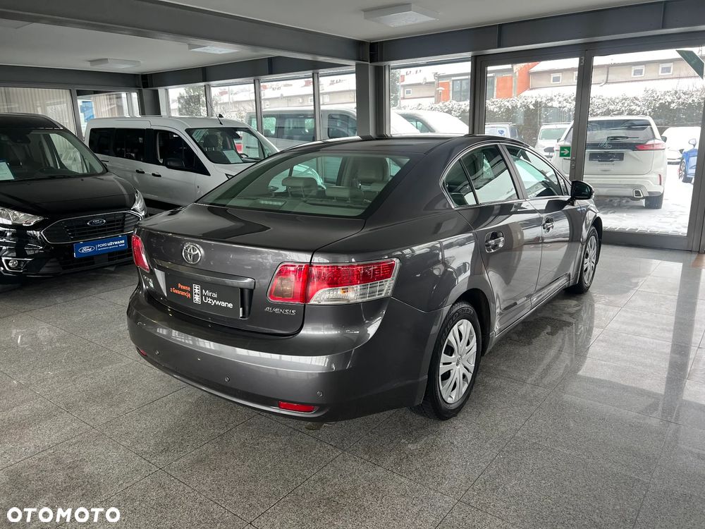 Toyota Avensis 2.0 Prestige NAVI MS - 15