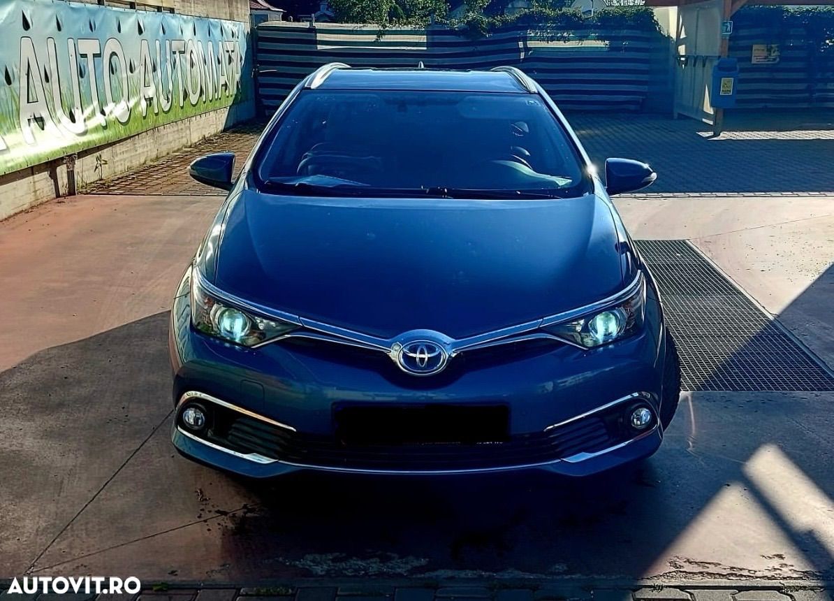 Toyota Auris 1.8 L VVT-i Hybrid Sol - 1