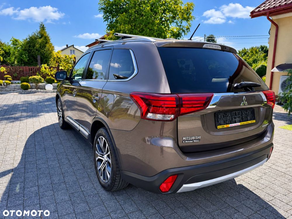 Mitsubishi Outlander - 8