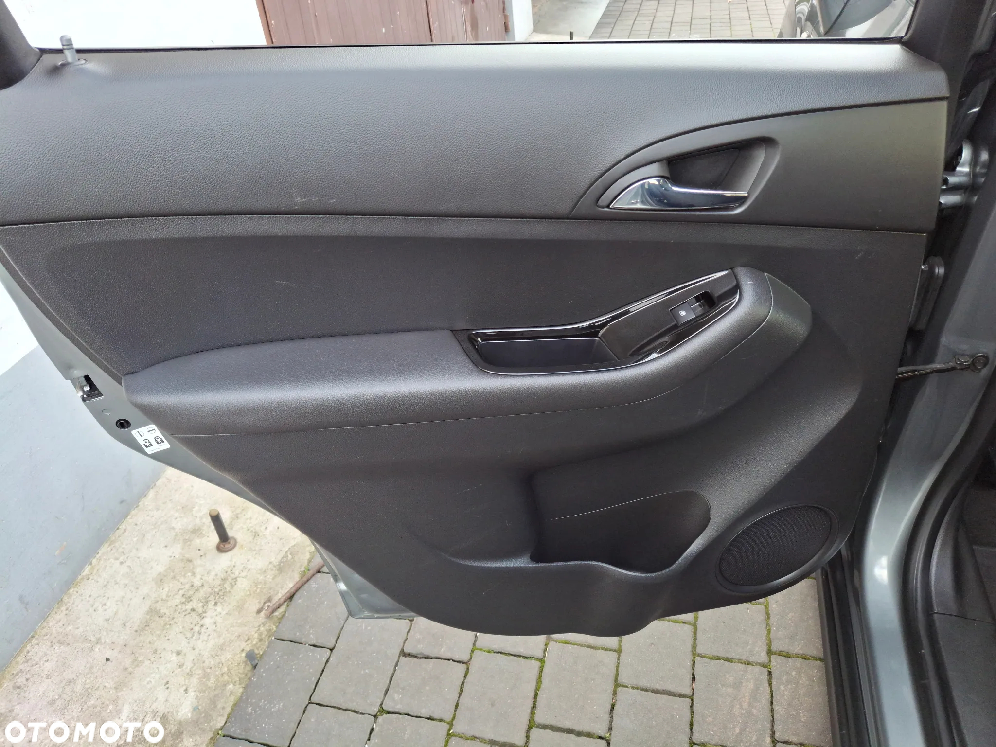 Chevrolet Orlando - 31