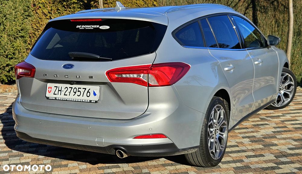 Ford Focus 2.0 EcoBlue Start-Stopp-System TITANIUM - 37
