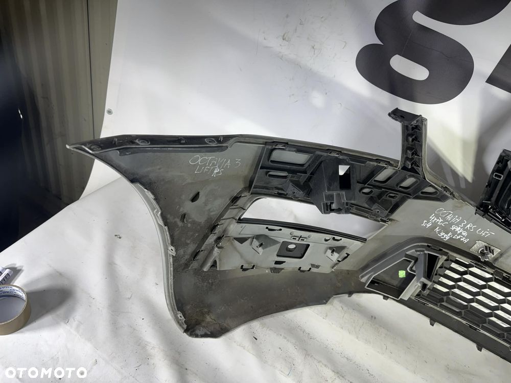 Skoda Octavia III FL RS Zderzak Przód Przedni LF7A 4xPDC SPRYSK 5E0807221AA - 11