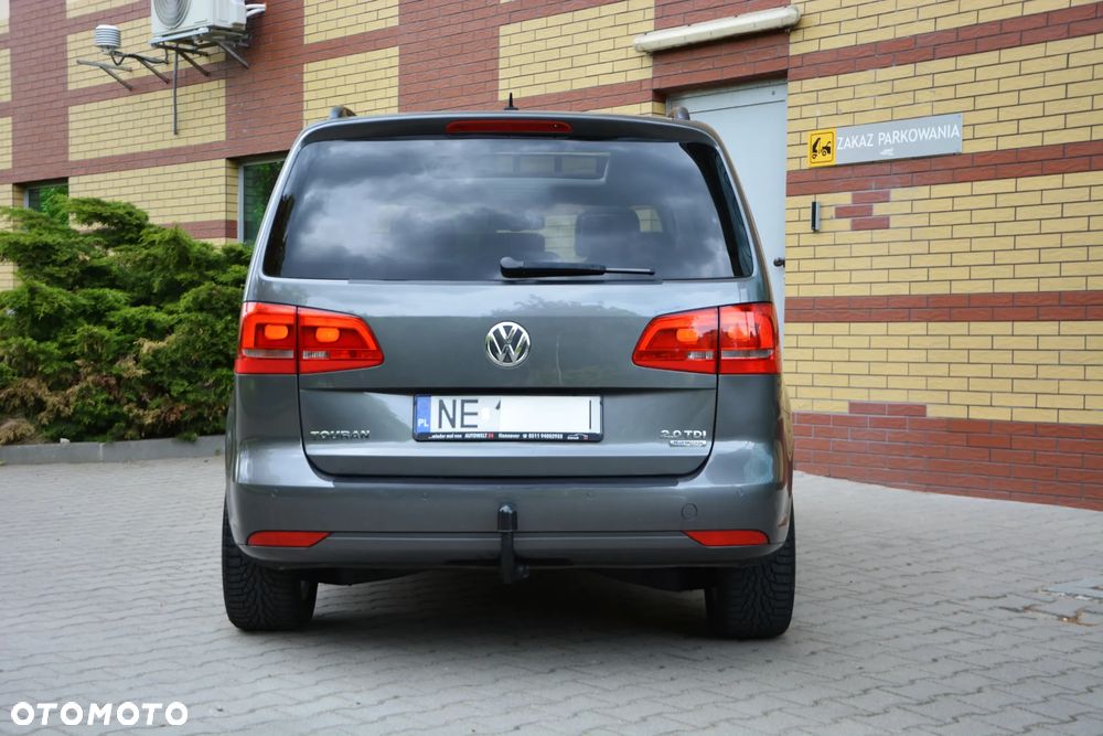 Volkswagen Touran 2.0 TDI DPF BlueMotion Technology Comfortline - 10