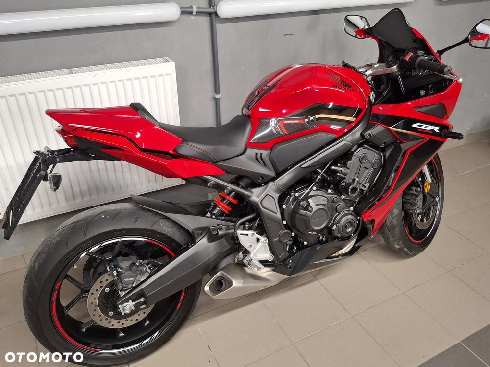 Honda CBR - 9