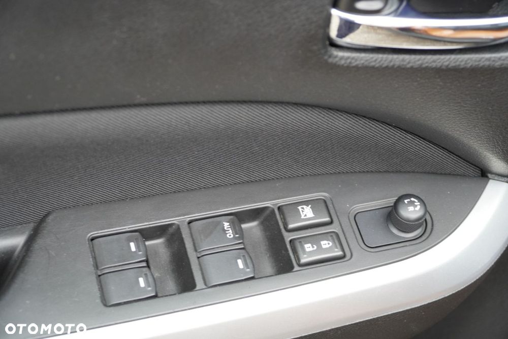 Suzuki Vitara - 16