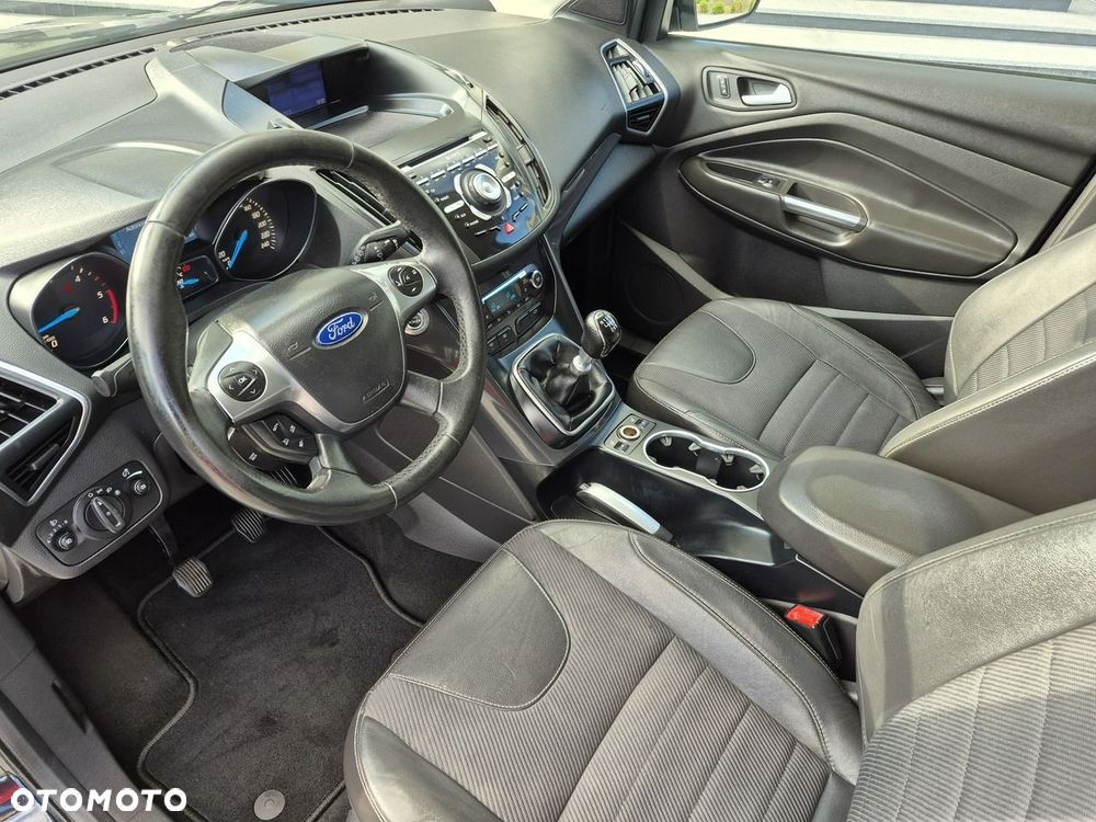 Ford Kuga - 9