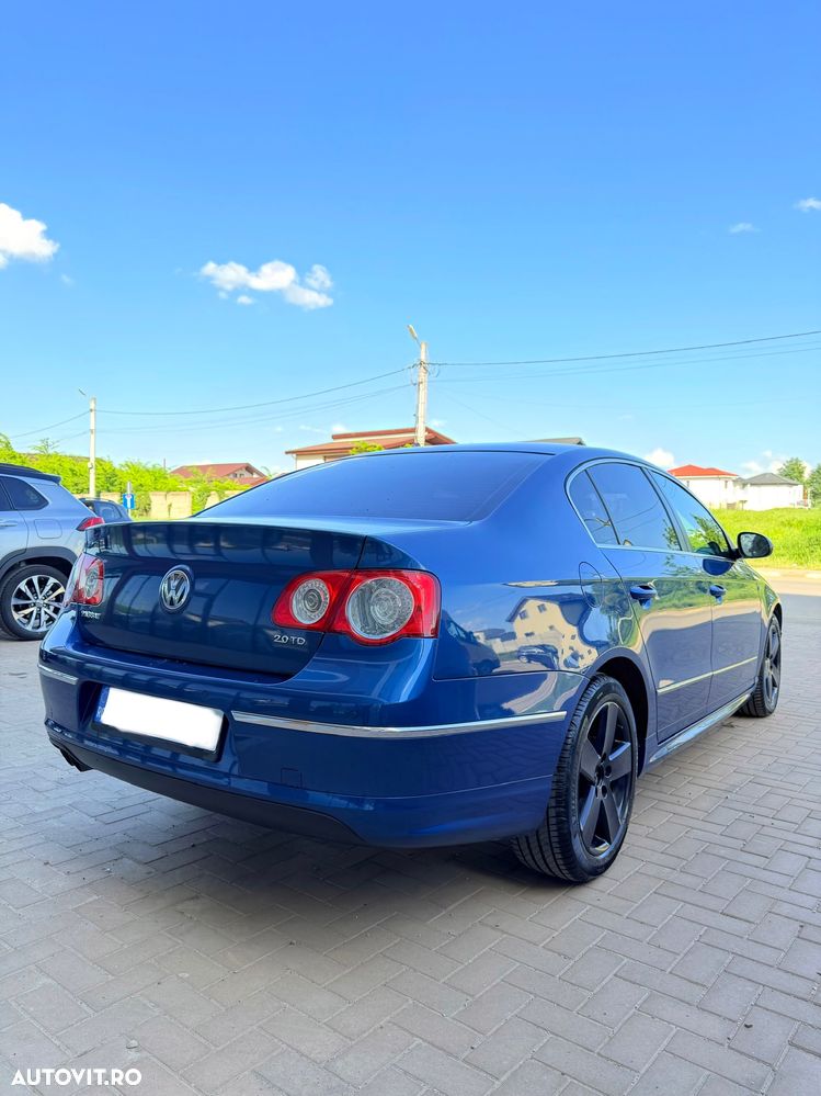 Volkswagen Passat 2.0 Blue TDI SCR R-Line - 7