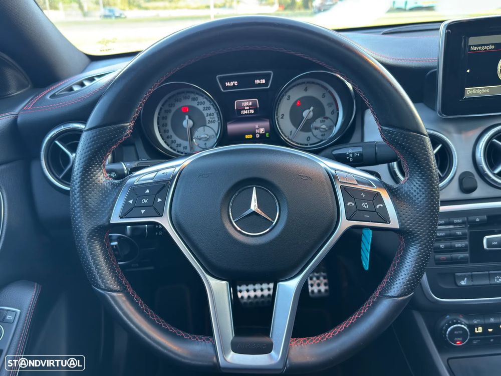 Mercedes-Benz CLA 220 d 7G-DCT AMG Line - 11