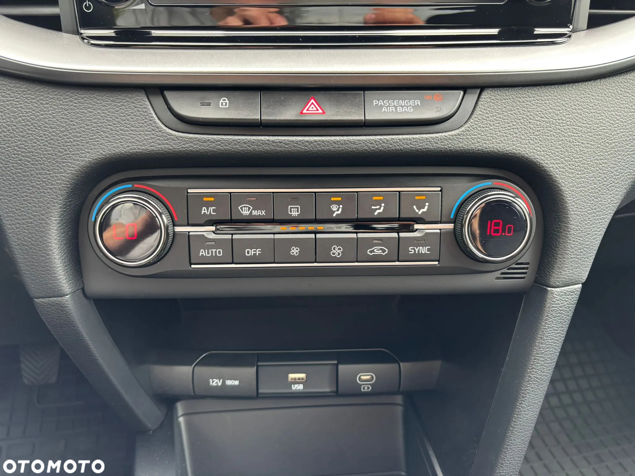 Kia XCeed 1.5 T-GDI M - 23