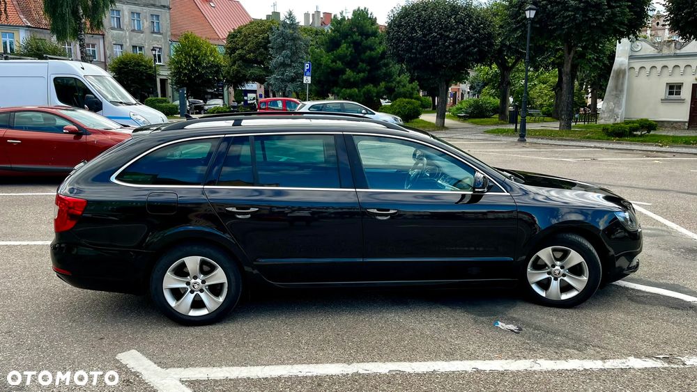 Skoda Superb 2.0 TDI Elegance DSG - 7