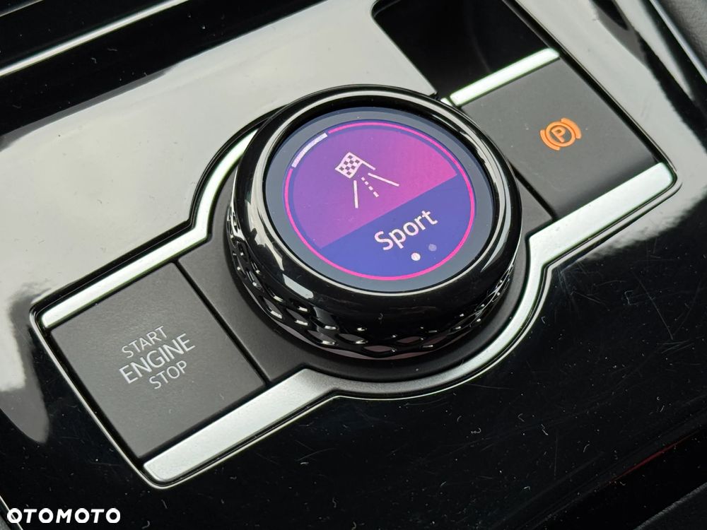 Volkswagen Tiguan 2.0 TDI SCR 4MOTION DSG R-Line - 19