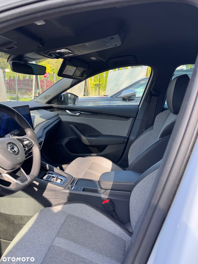 Skoda Octavia 1.5 TSI mHEV Selection DSG - 6
