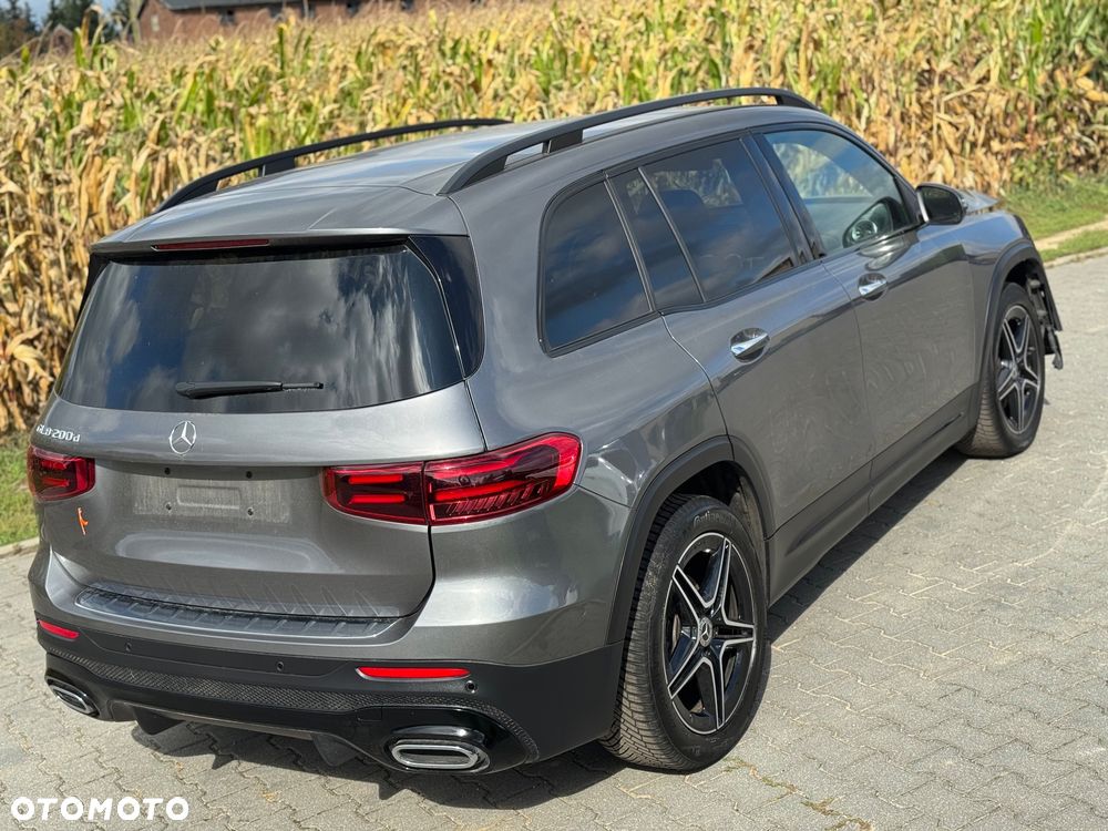 Mercedes-Benz GLB 200 d 4-Matic AMG Line 8G-DCT - 2