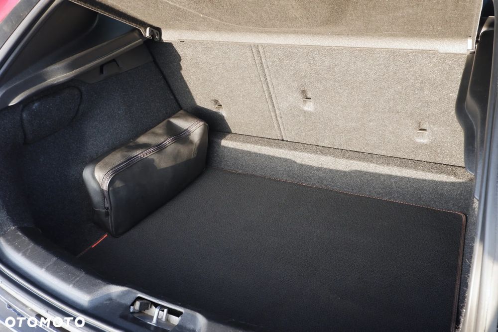 Volvo V40 D2 Powershift Ocean Race - 14