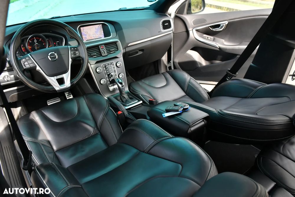 Volvo V40 D3 Geartronic RDesign - 22