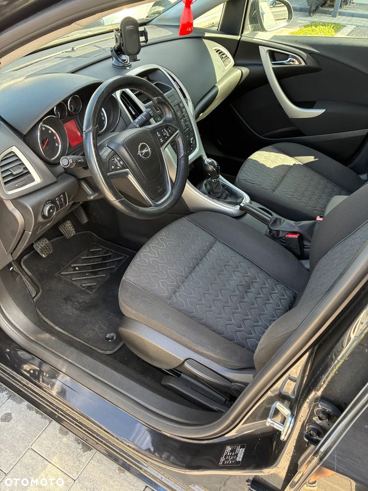 Opel Astra 1.4 Turbo - 8