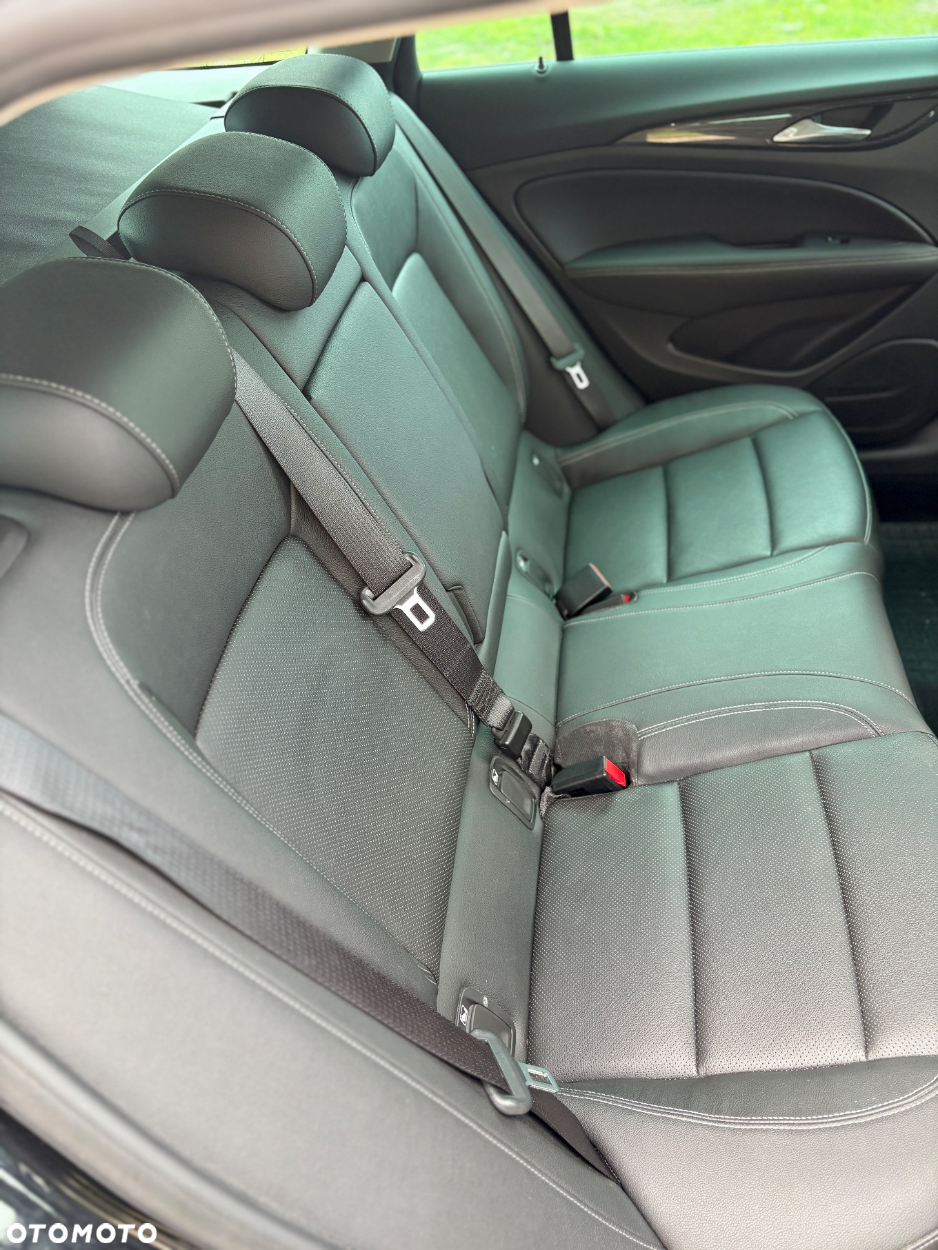 Opel Insignia CT 1.6 T Exclusive S&S - 13