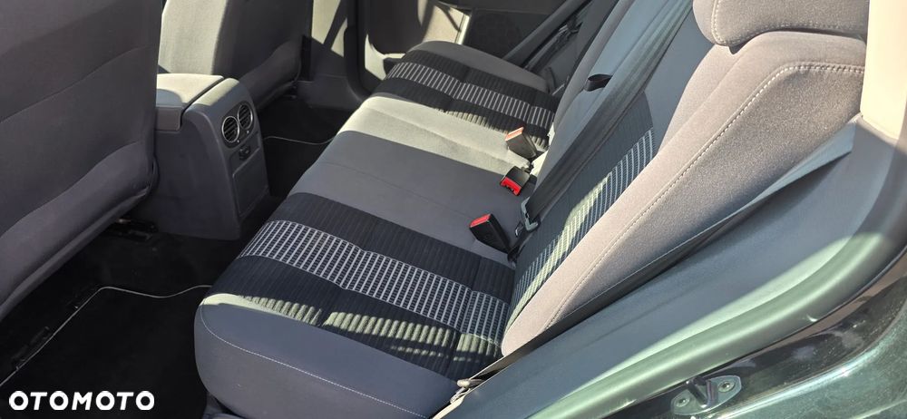 Volkswagen Golf Plus 1.6 Edition - 20
