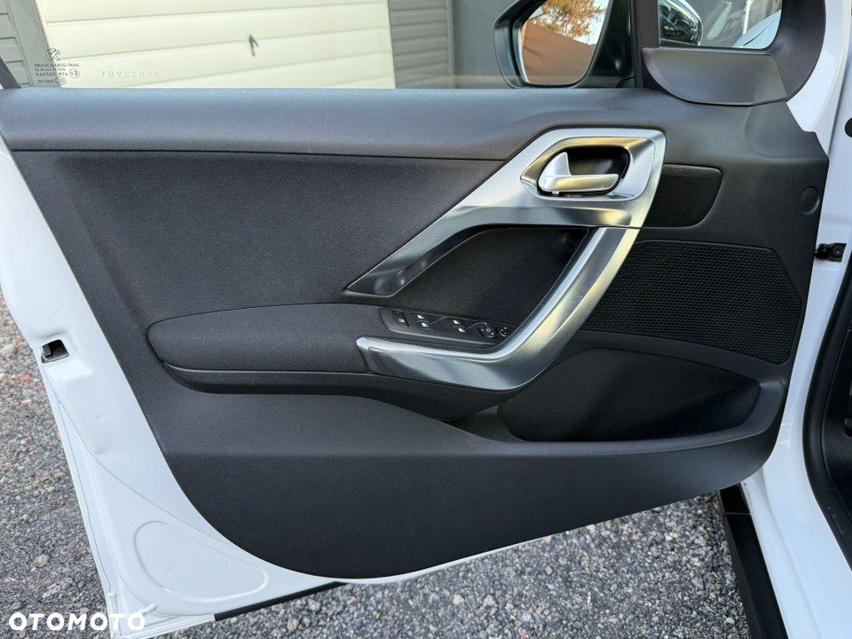 Peugeot 2008 120 VTI Allure - 20