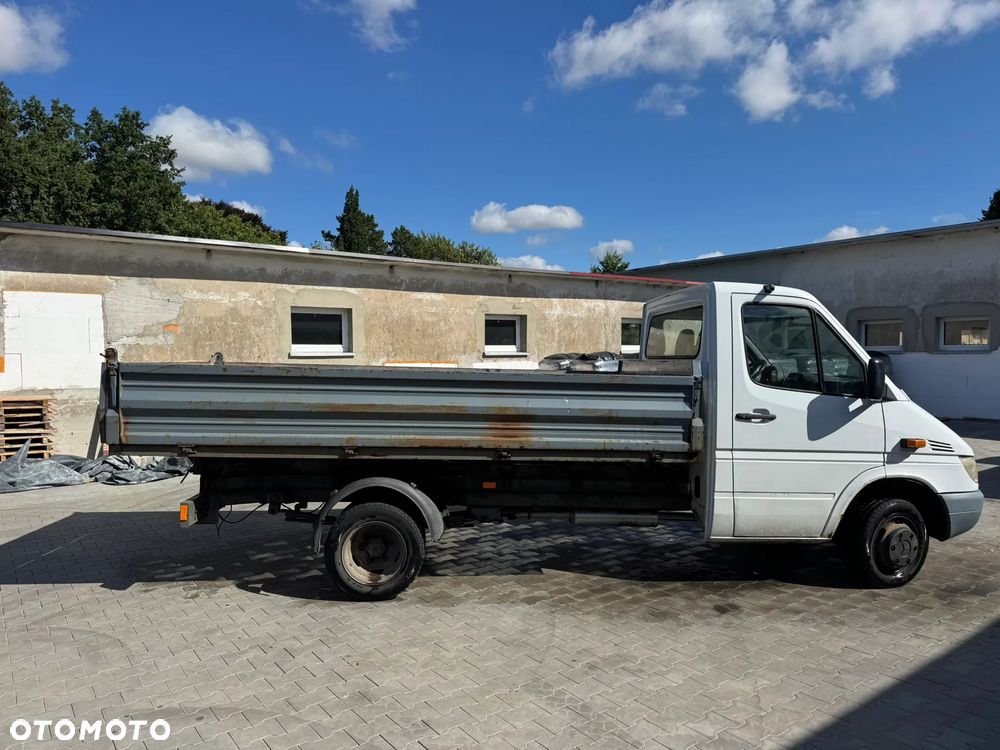 Mercedes-Benz Sprinter - 9