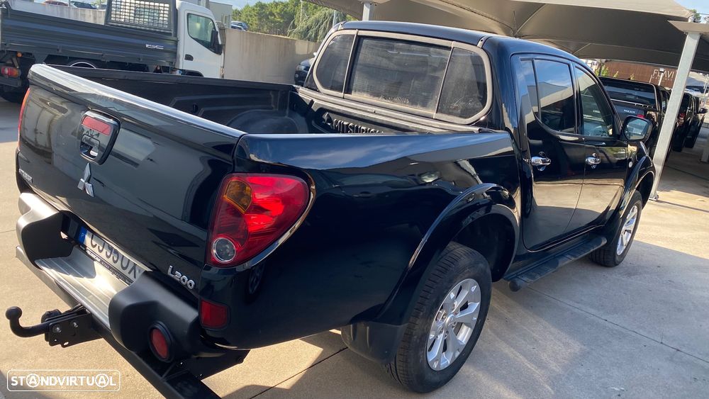 Mitsubishi L200 Pick Up 4x4 DPF Intense Cabine Dupla - 13