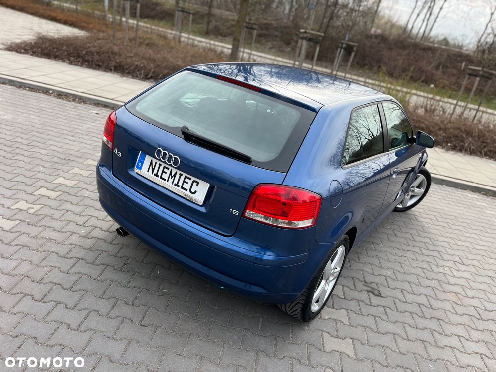 Audi A3 3-drzwiowe 1.6 Ambition - 28