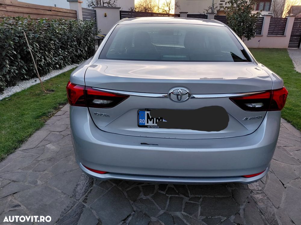 Toyota Avensis 2.0 D-4D Elegance - 6