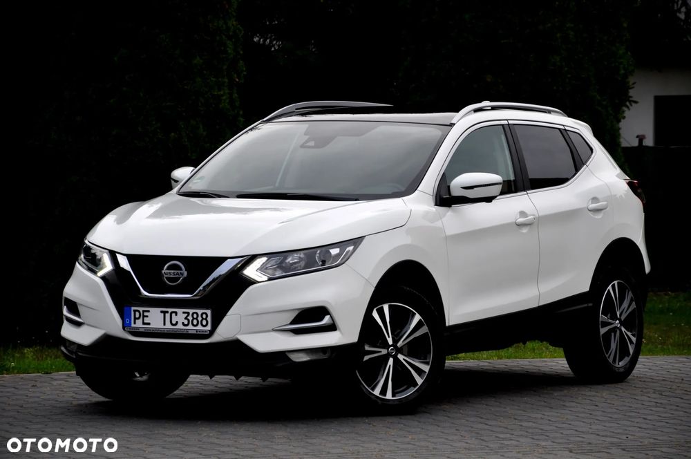 Nissan Qashqai 1.3 DIG-T AKARI - 1
