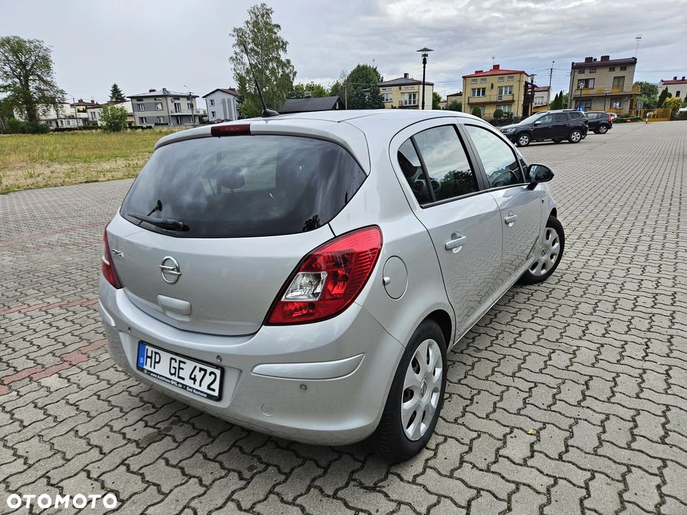 Opel Corsa - 4