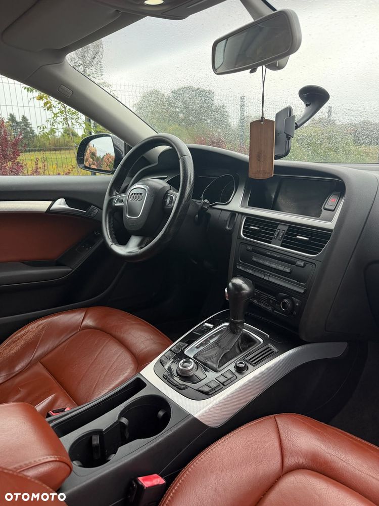 Audi A5 Coupé - 1