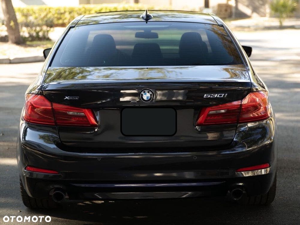 BMW Seria 5 530i xDrive Luxury Line sport - 14
