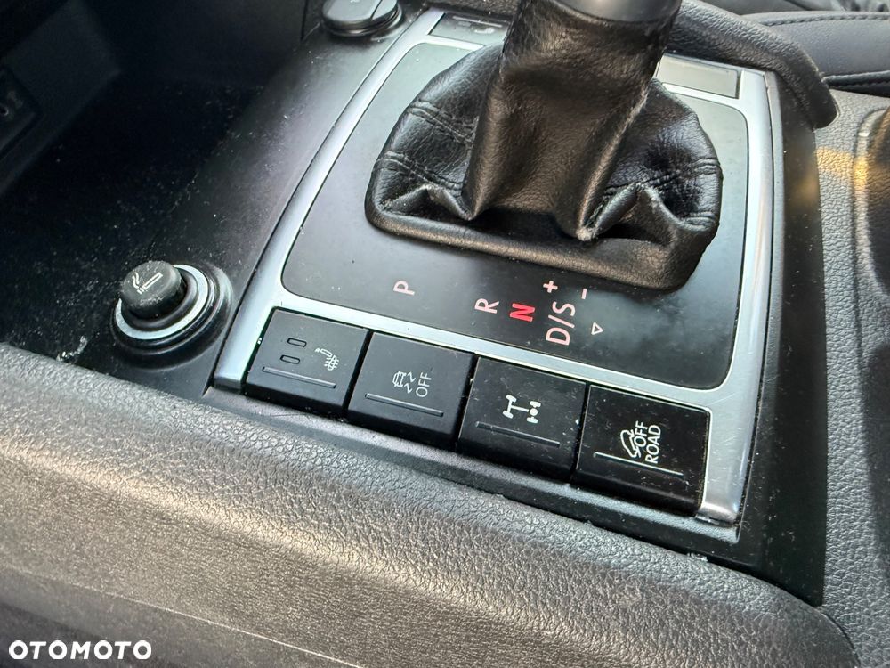 Volkswagen Amarok - 13