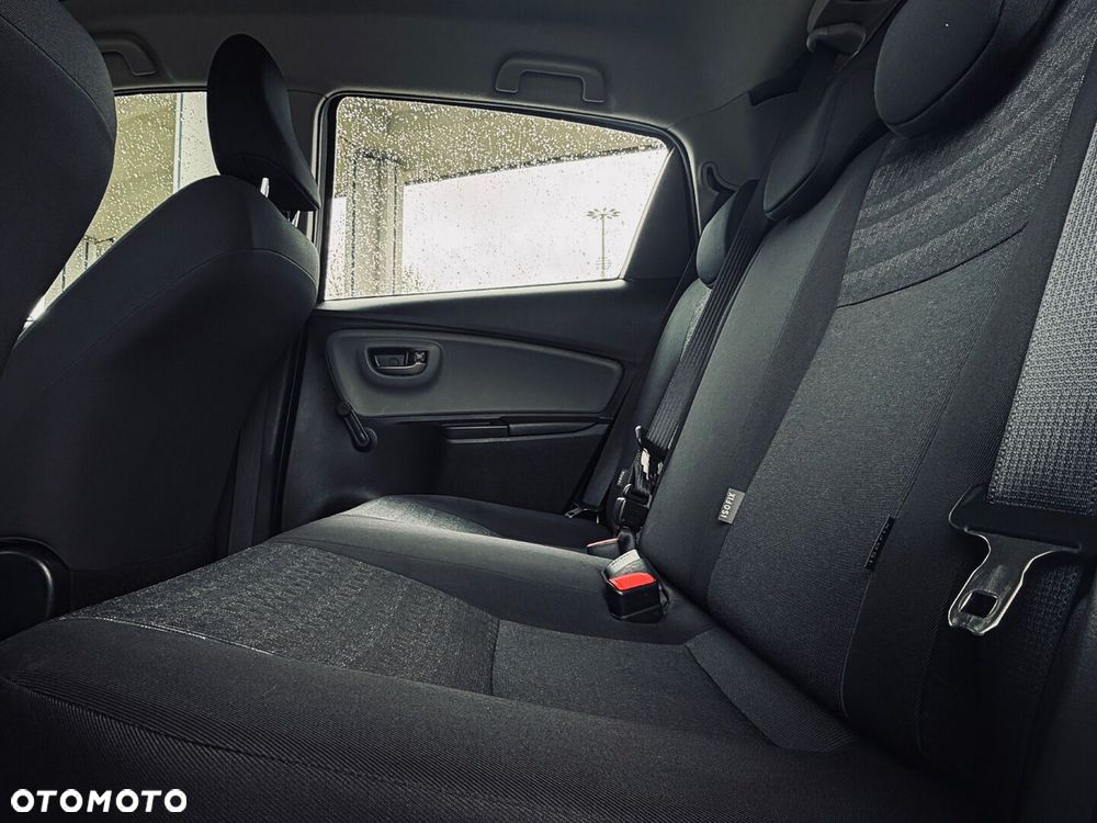 Toyota Yaris 1.33 Active EU6 - 18