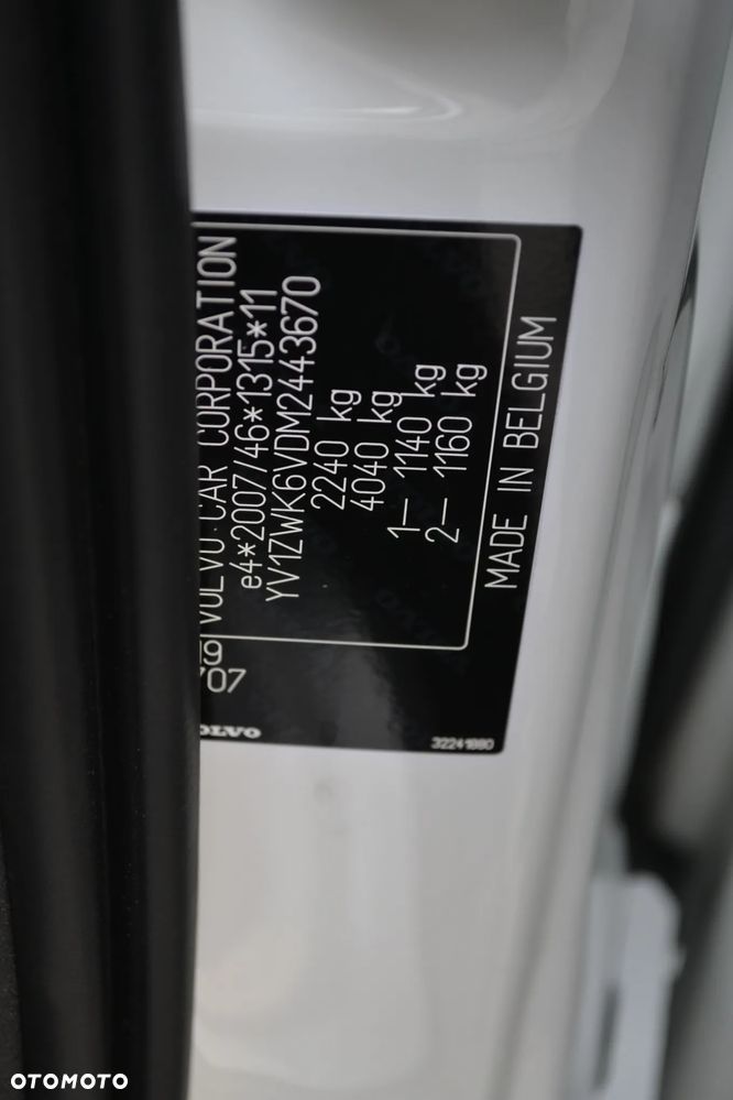 Volvo V60 B3 B R-Design - 40