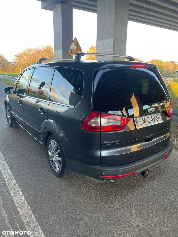 Ford Galaxy 2.0 Ghia - 6